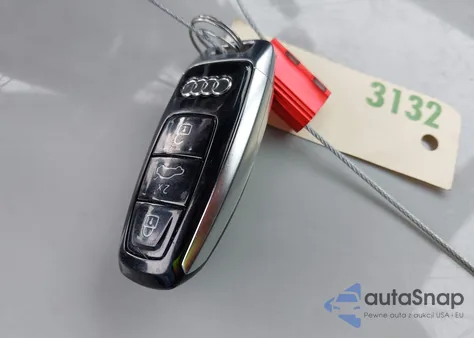 2021 Audi Q7 Prestige 55 Tfsi Quattro Tiptronic z USA, uszkodzony, nr VIN WA1VXAF73MD030808